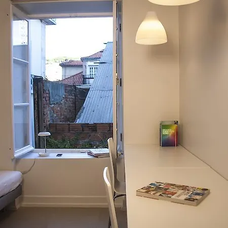 Holidaylovers Chiado Rooms בית הארחה *