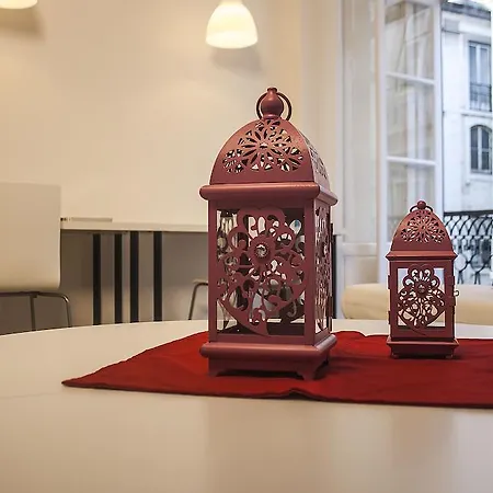 Holidaylovers Chiado Rooms בית הארחה