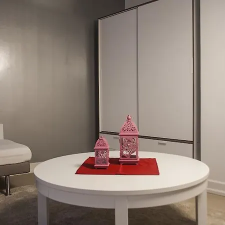 Holidaylovers Chiado Rooms Lisbona